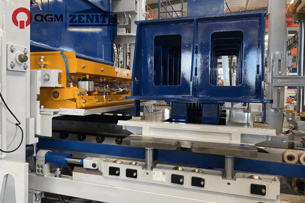 QGM ZN900CG, prvi kitajski stroj za opeko vstopi na severnoameriški trg, ustvarja novo dobo za kitajsko industrijo opeke
