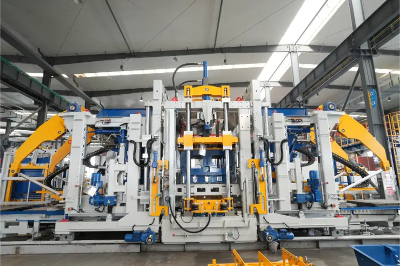 Quangong Machinery Co., Ltd. Stroj za oblikovanje blokov ZN2000-2: zmogljivost jedra omogoča novo nadgradnjo v inteligentni izdelavi opeke Quangong Machinery Co., Ltd. Stroj za oblikovanje blokov ZN2000-2: zmogljivost jedra omogoča novo nadgradnjo v inteligentni izdelavi opeke